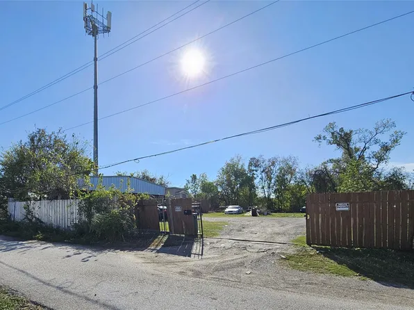 7826 Attwater St, Houston, TX 77028