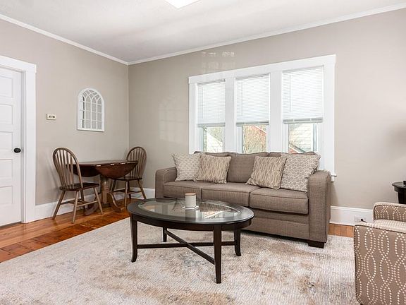 5th image of 54 Marlboro St #1