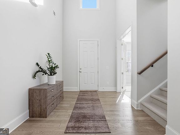 4th image of 2865 Ferncliff St