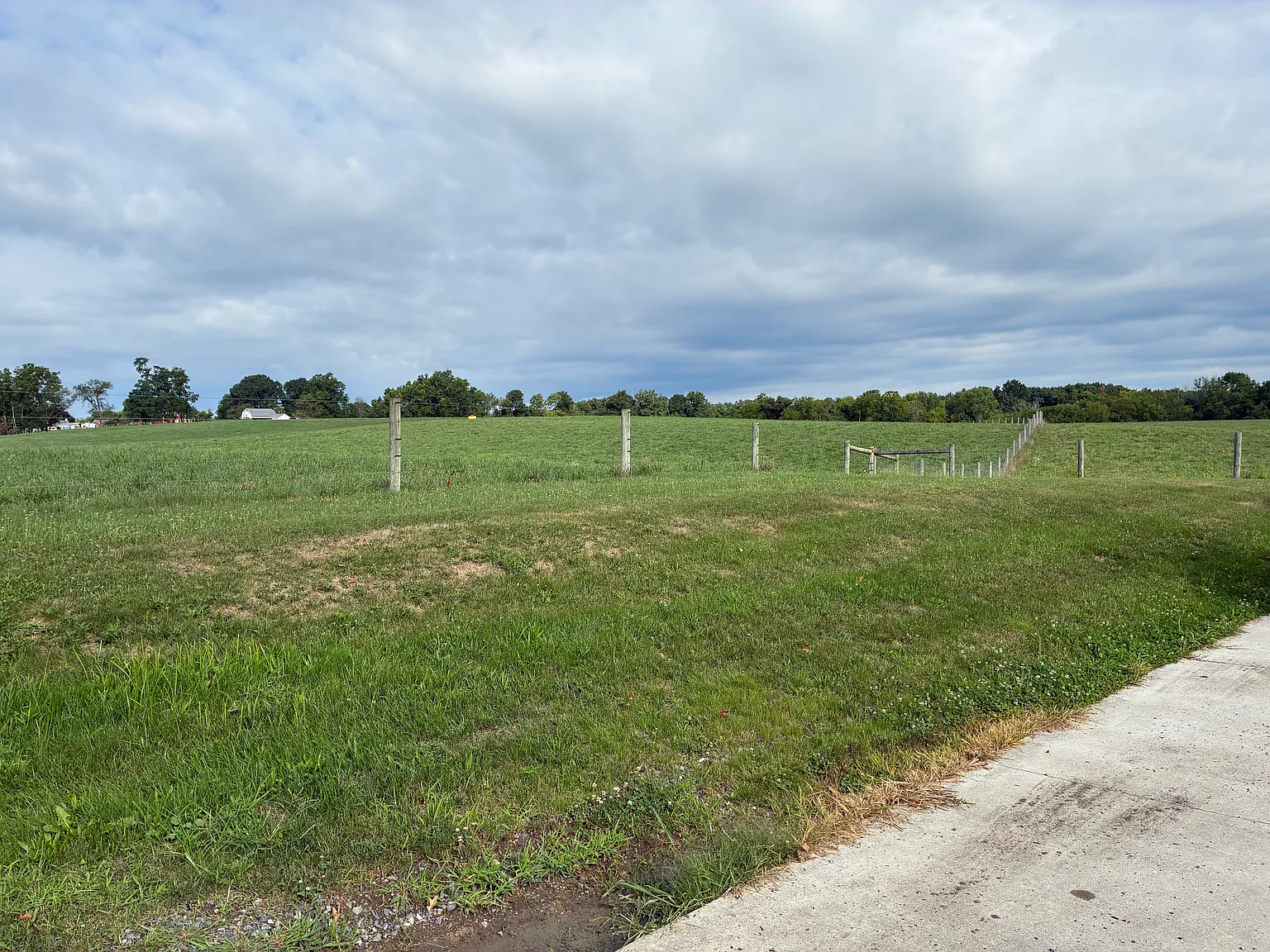 1 bed, 580 sqft, $1,100 — Photo 2