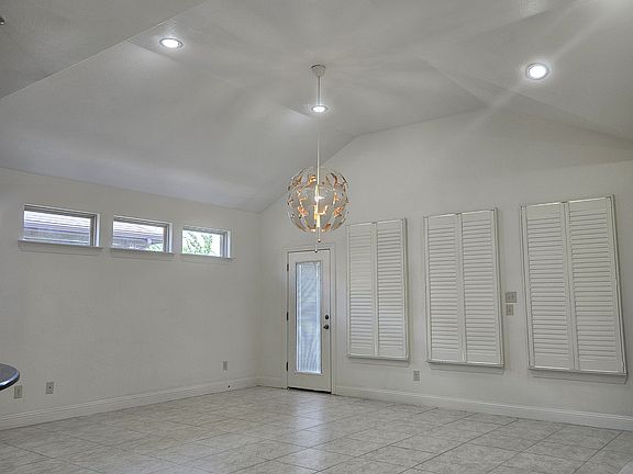 2nd image of 5902 Begonia Dr