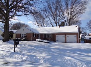 4 Bernath Dr W, Hamilton, NJ 08690