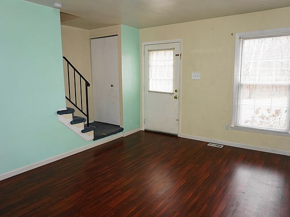 2nd image of 8564 Gradien Dr