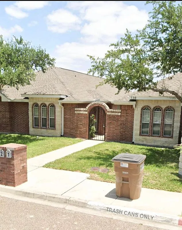 2 bed, 2.0 bath, 950 sqft, $950 — Photo 1