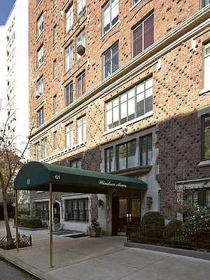 Sold by Sotheby's International Realty | media 18