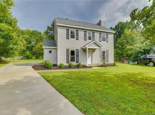 13807 Longcroft Ct, Pineville, NC 28134
