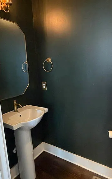 1st floor powder bath