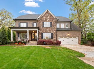 5704 Jacobs Dr, Raleigh, NC 27612