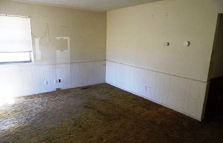 3rd image of 2806 E Randolph Ave