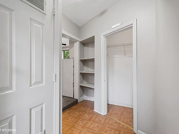 3rd image of 1701 N Albany Ave