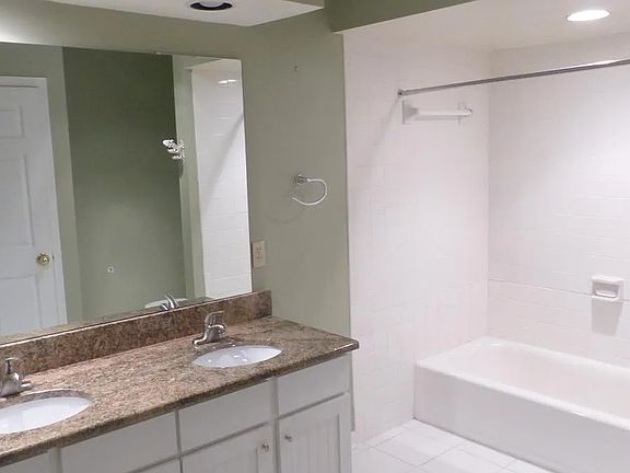 5th image of 309 Kirkwood Dr