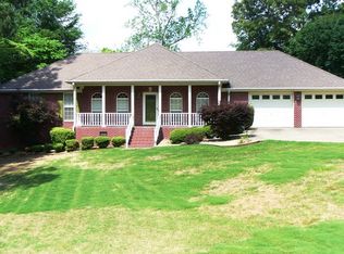244 Chasebrook Dr, Killen, AL 35645