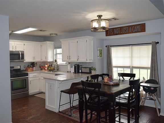 4th image of 3384 Del Aire Pl