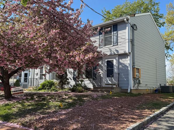 85-87 Fairview Ave