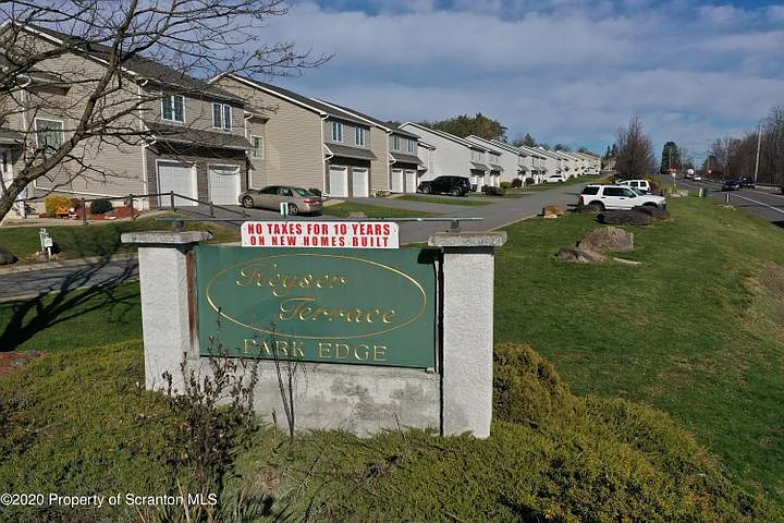 400 S Keyser Ave #B1 — Photo 10