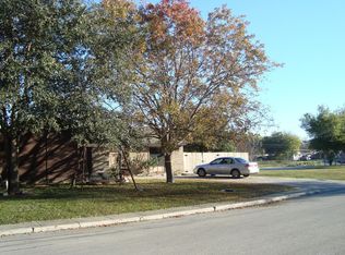 3222 Autumn Ln, Kirby, TX 78219