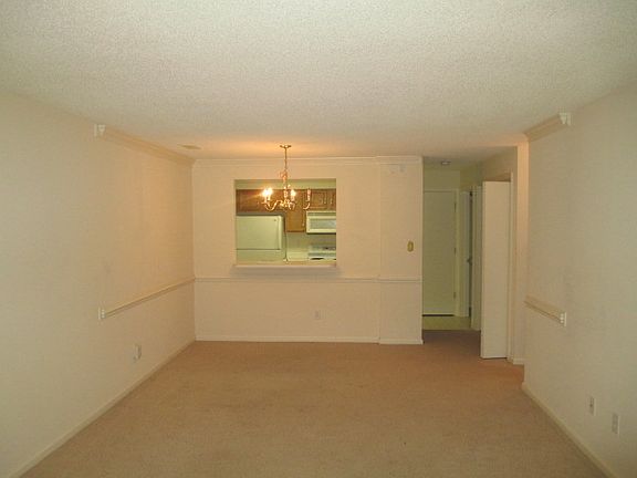 3rd image of 602 Settlement Dr #602