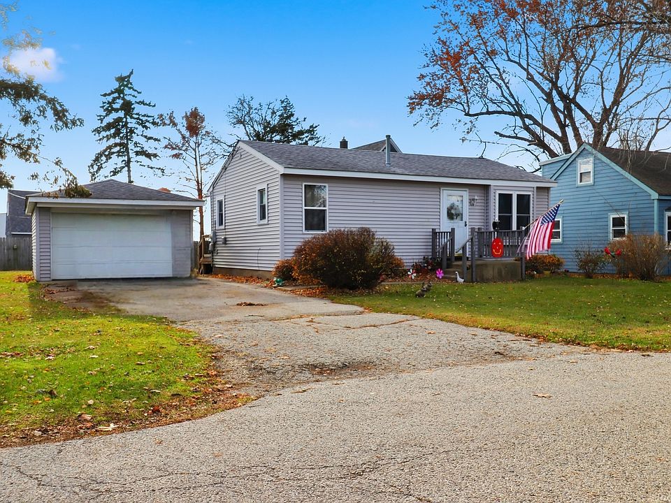 1st image of 3013 Emily Ln