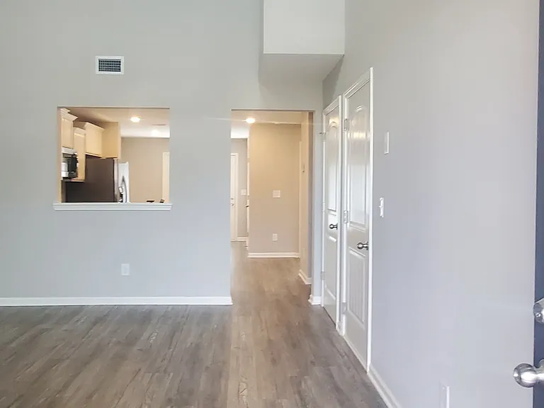 421 Tristan Way #1 — Photo 4