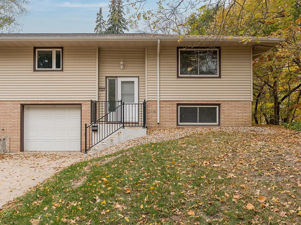 902 Belwood Dr