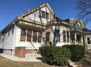2973 S California St, Milwaukee, WI 53207