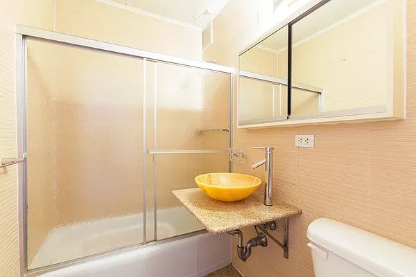 Rented by Casa Blanca Real Estate | media 31