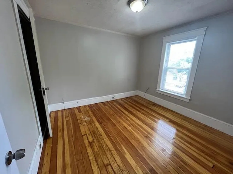 109 Rosedale Ave — Photo 7