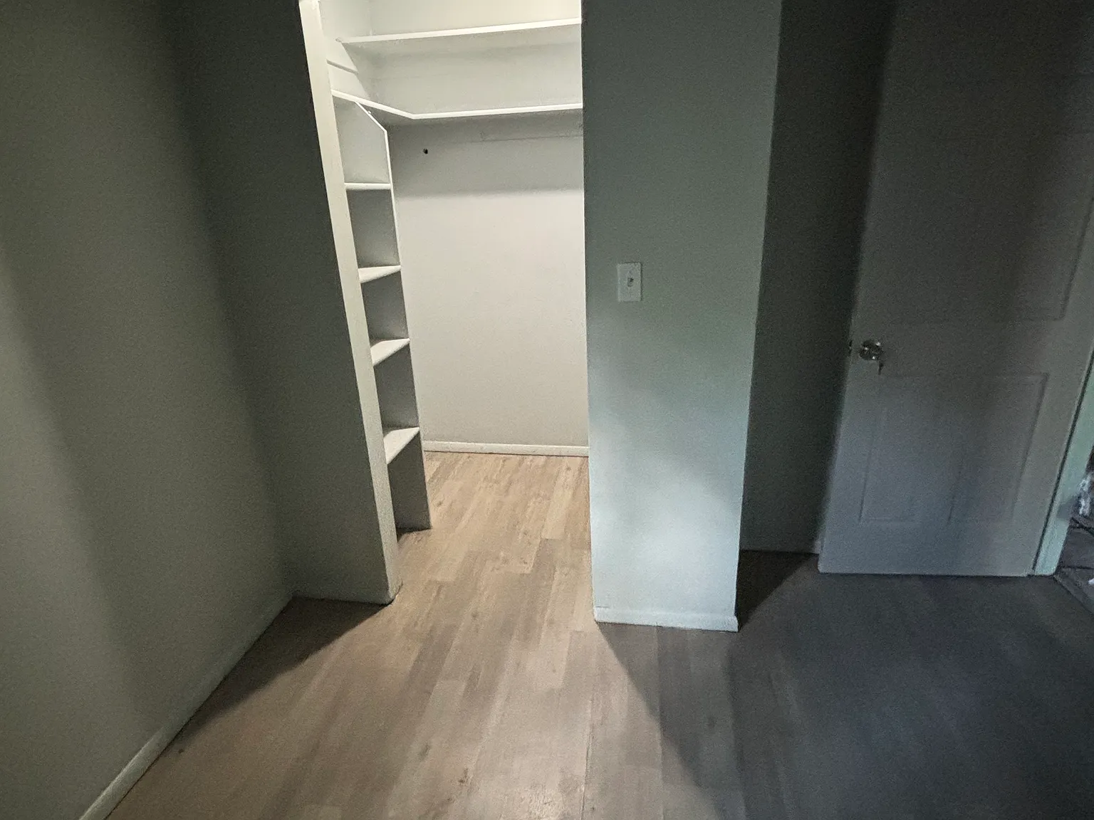 3 bed, 1800 sqft, $675 — Photo 2