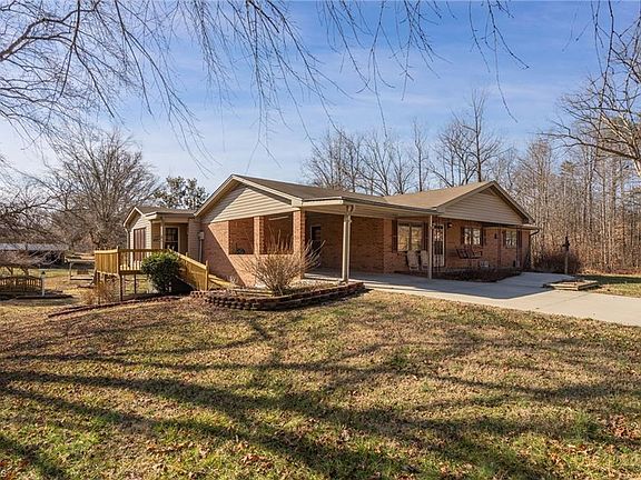 3rd image of 178 Jett Dr