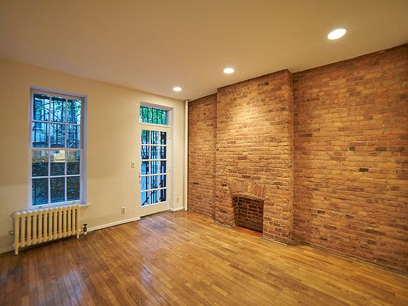 3rd image of 229 E 89th St APT 1RE
