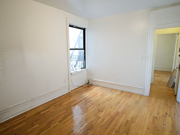 3rd image of 540 Manhattan Ave APT 5J
