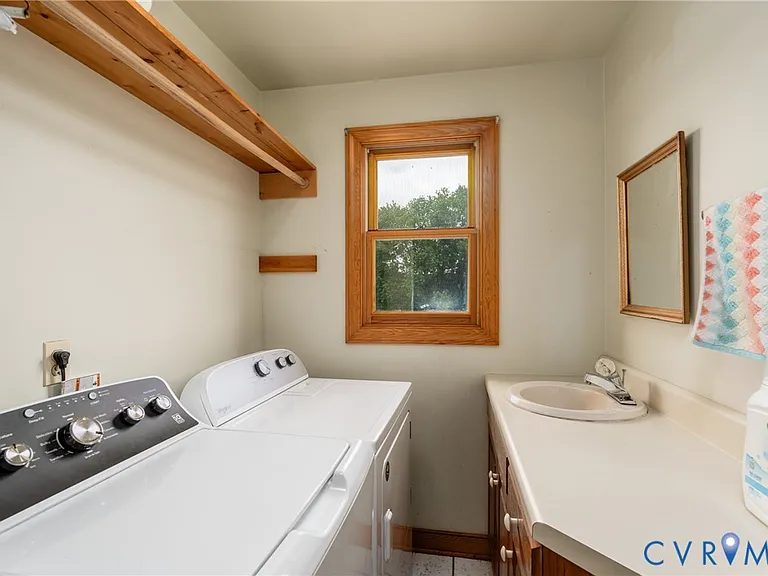 12182 Woodson Farm Ln — Photo 31