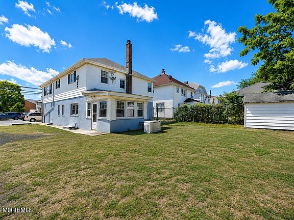 2nd image of 335 Maple Place