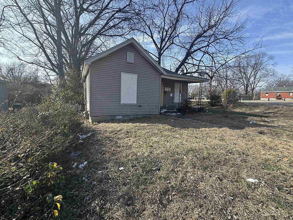 2nd image of 1545 Latham St