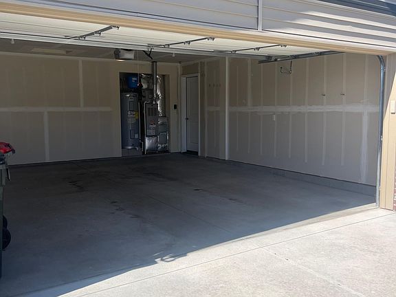 3rd image of 4360 E Vacheron St