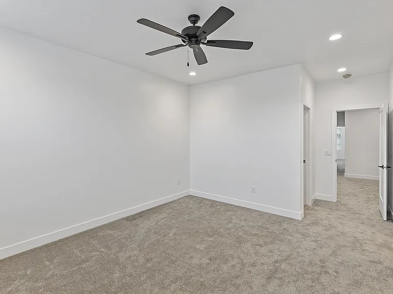 1082 W Albertine Ln #117 — Photo 17