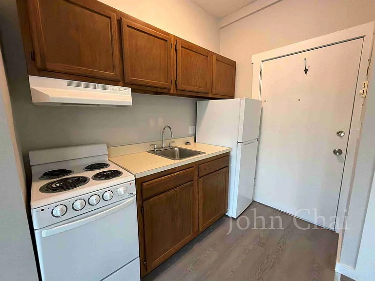 592 Cambridge St #33 — Photo 8