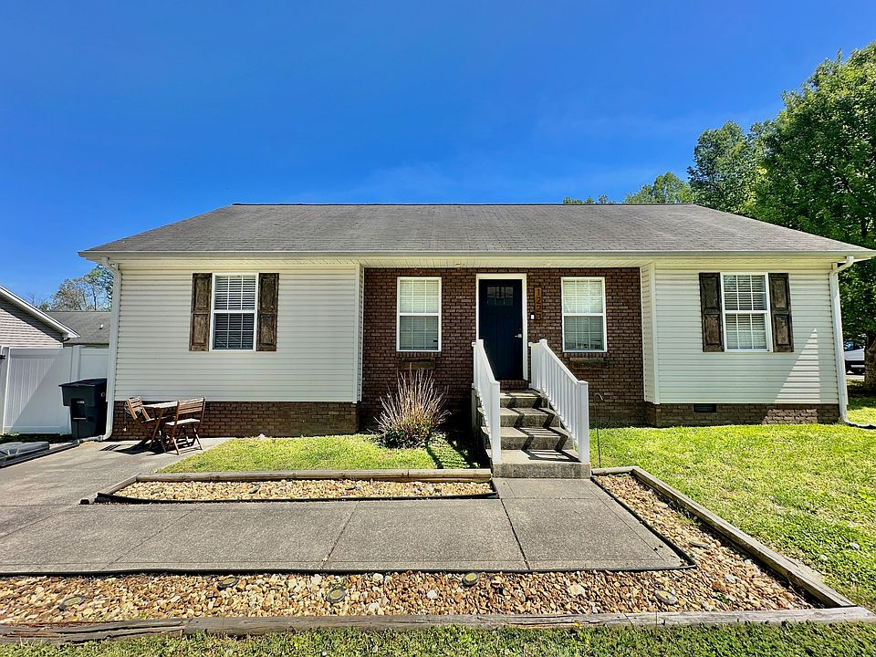 1st image of 1223 Quail Hollow Cir