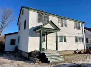 35 Eastland Ave, Millinocket, ME 04462