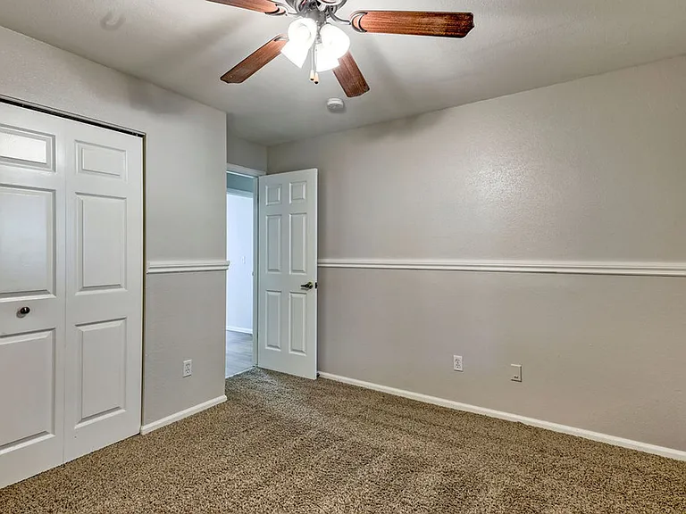 1601 W Swallow Rd #1G — Photo 18