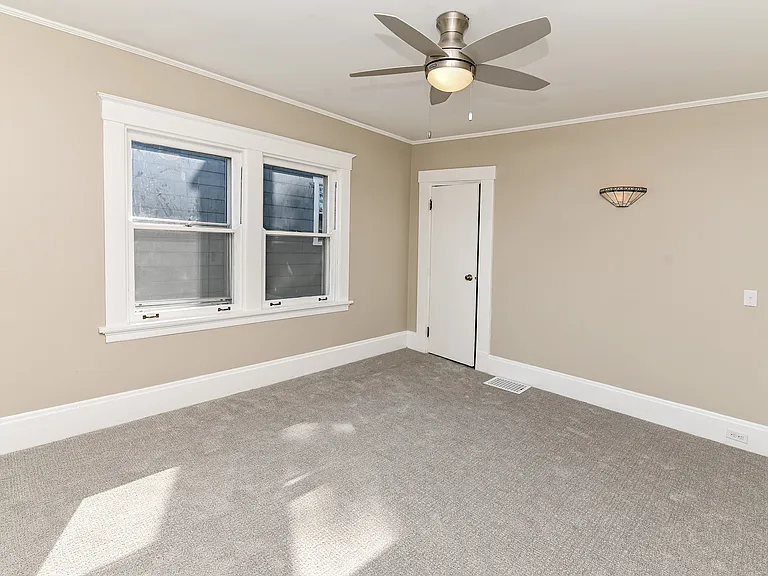 3634 Amberson Ave — Photo 28