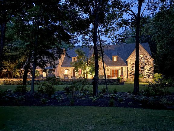 3rd image of 63 Ridge Road
