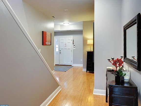 4th image of 1005-07 N Orianna St