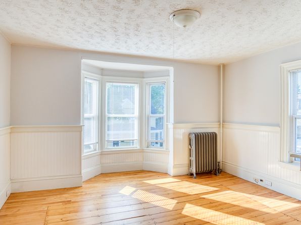 56 Leland St #2