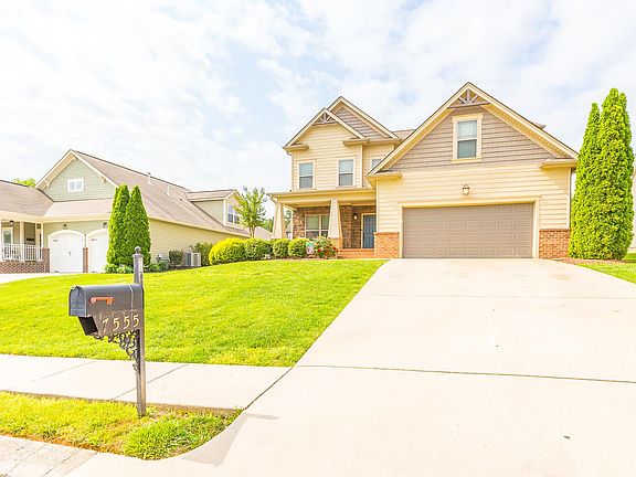 2nd image of 7555 Hampstead Hall Dr