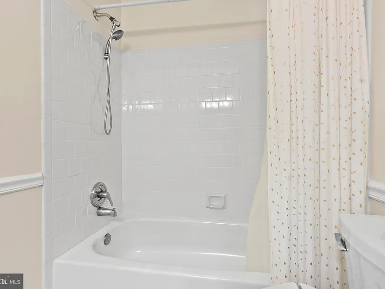 4650 Palomino Ct — Photo 32