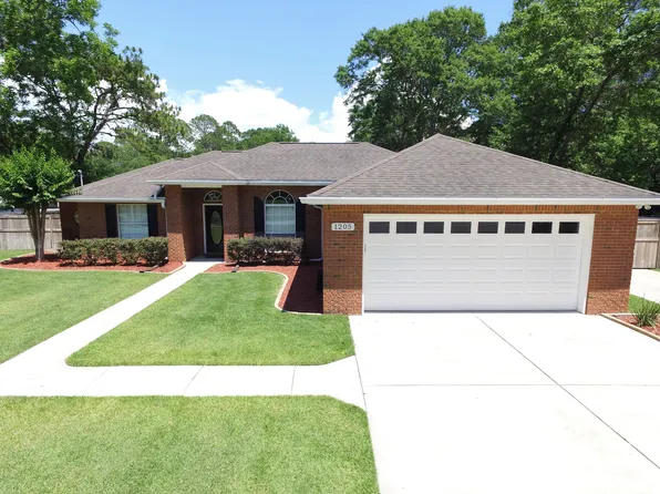 1205 Michigan Ave, Lynn Haven, FL 32444