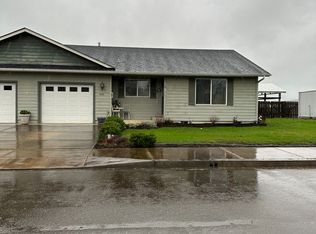 460 S Quentyn St, Sutherlin, OR 97479