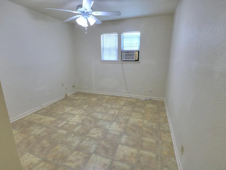 3610 Eastern St #B — Photo 13