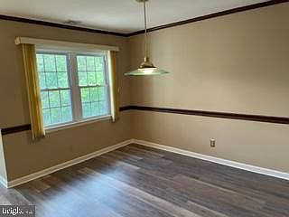 5th image of 22 Tanglewood Dr